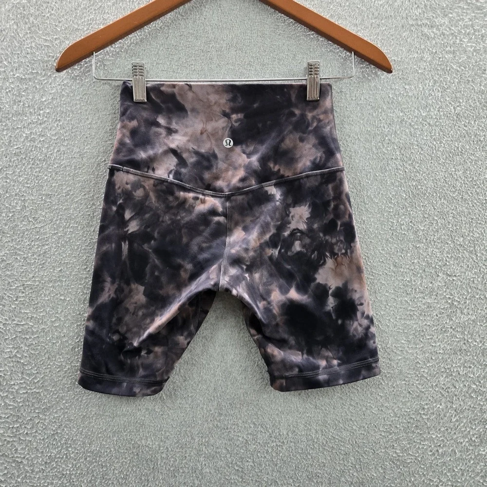 Lululemon Women Activewear Shorts 4 Black Tie Diamond Dye Align‎ Yoga